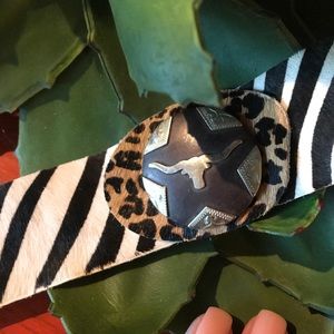 Cowhide bracelet with longhorn concho